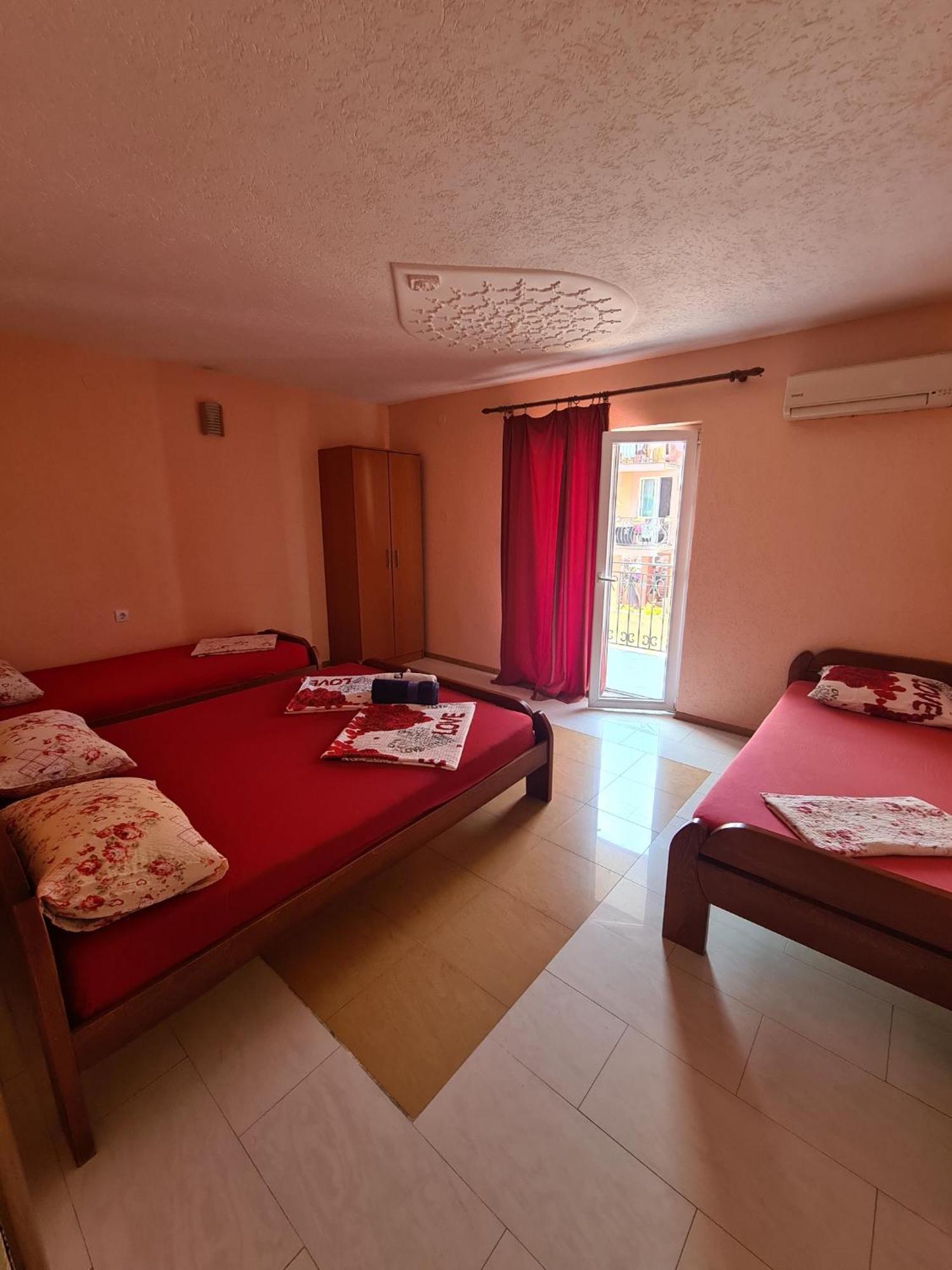 Apartments Bulatovic Bar Pokoj fotografie